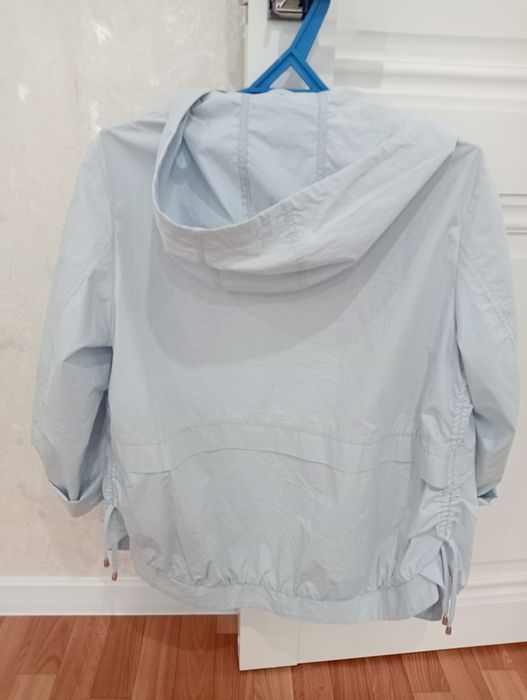 Женская ветровка