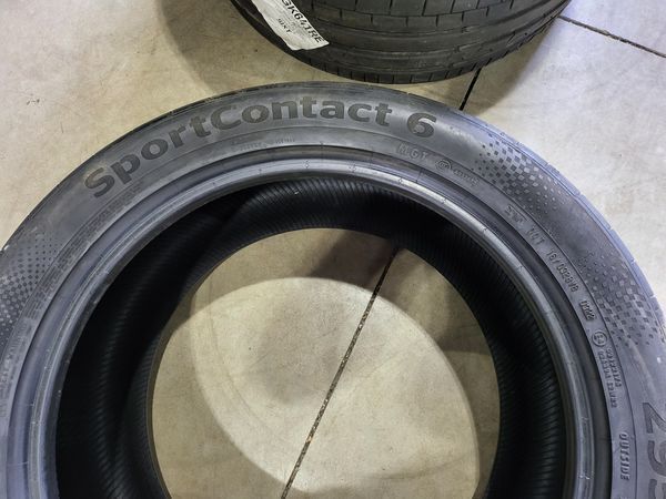 295/40/20//265/45/20 Continental