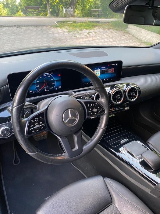 MERCEDES-BENZ A-Class 2019 — imagine 5
