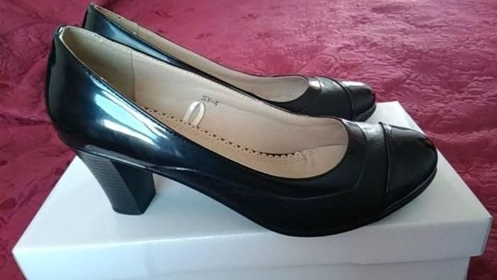 Нови дамски обувки