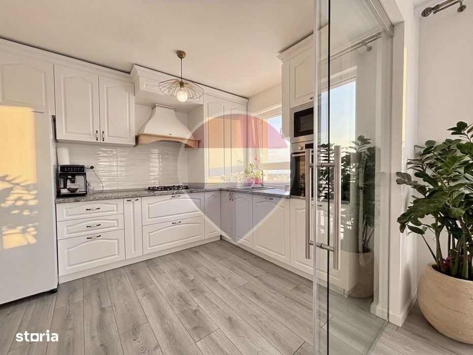 Penthouse deasupra orașului | 200 MP |