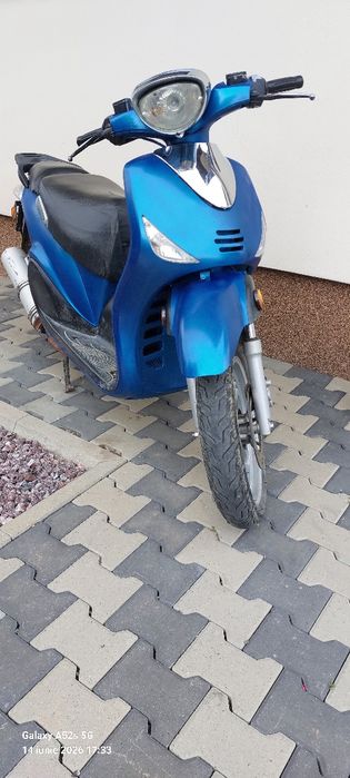Vând scuter 125cc