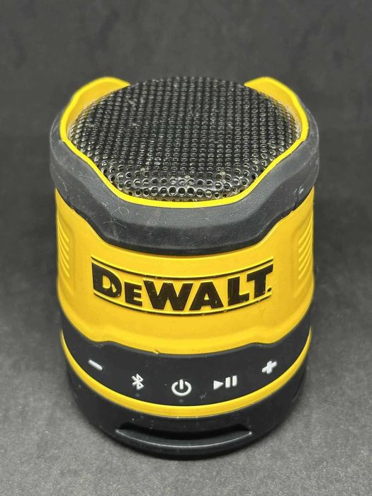 Преносима Bluetooth колонка DEWALT DCR009-XJ