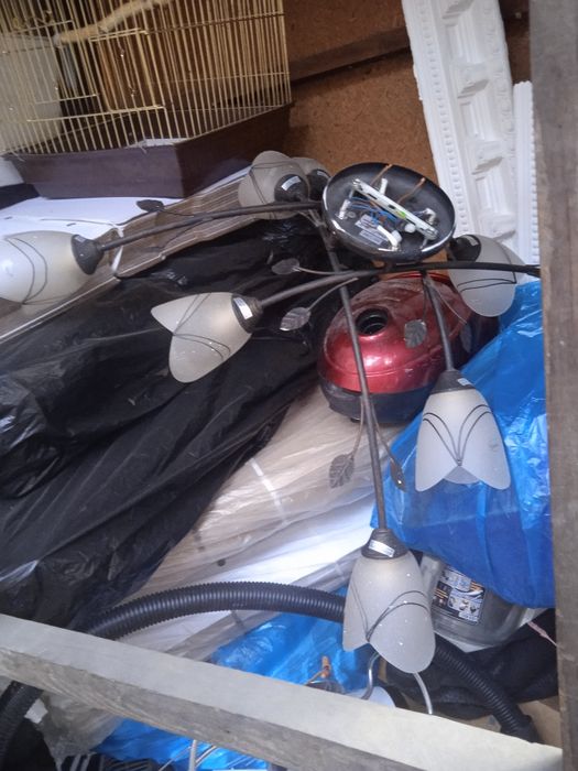 Продам люстра, светильник.