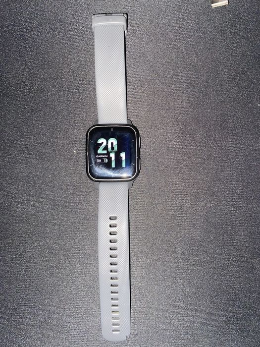 Смарт часы Garmin