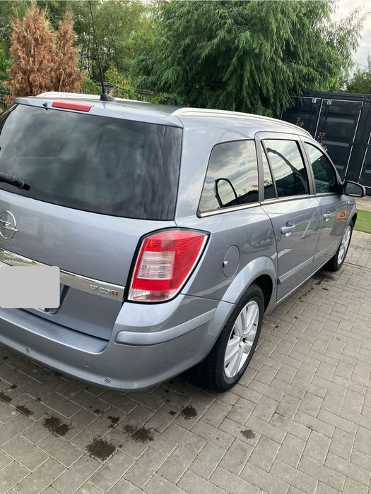 Opel Astra H intretinut 1.7 CDTI 125 cai