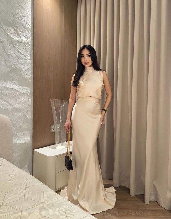 Платья вечерние)