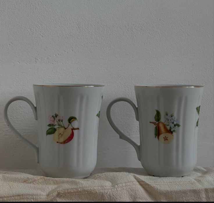 Порцеланови чашки за чай