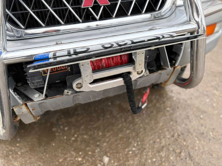 Mitsubishi L200 Magnum 2.5 D-ID 116cp 4x4 Pick-Up Proprietar