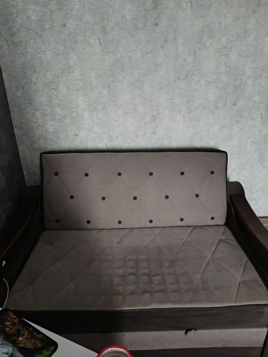 Продаётся диван , раскладной