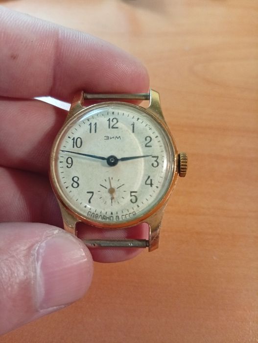 Часовник ЗИМ- Победа