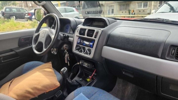 Mitsubishi pajero pinini 3 uși