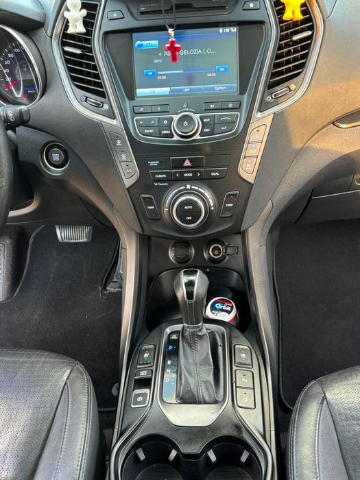 Hyundai Grande Santa Fe 7 Locuri