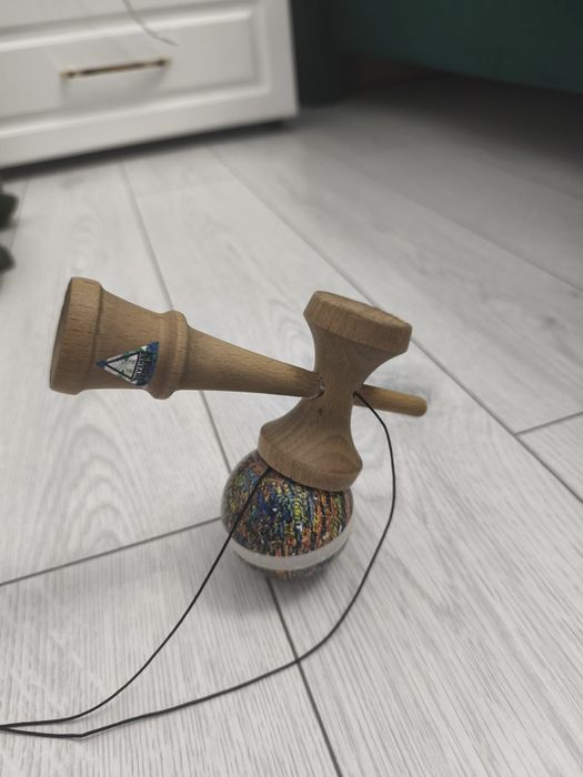 Vând Kendama Krom Noia 5