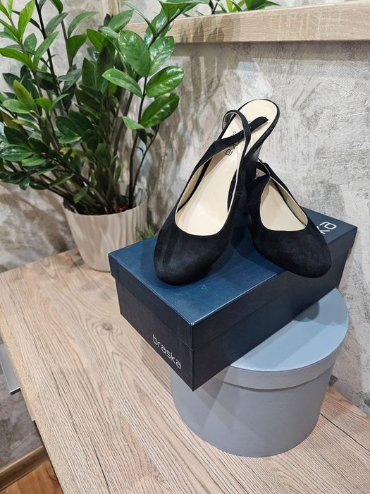 Продам обувь бу.