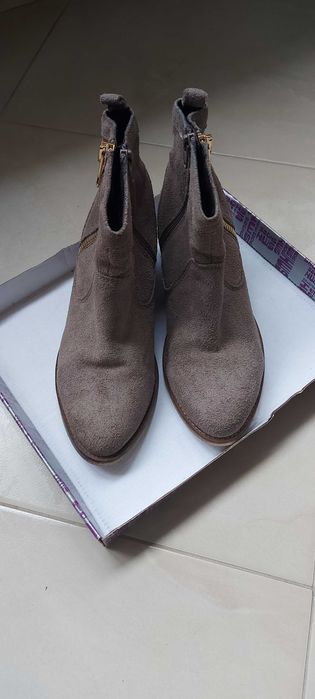 Три чифта кожени ботуши и боти