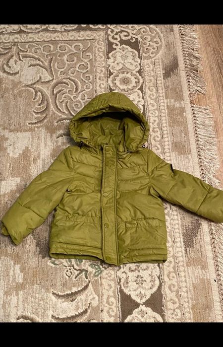 Куртка брендовая легенькая