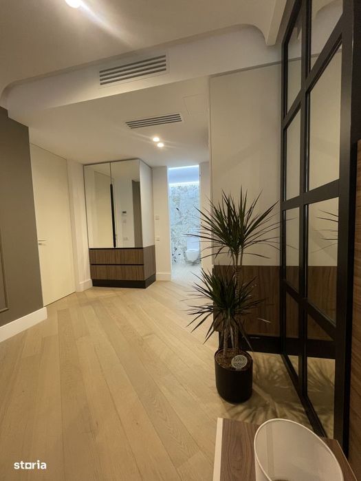 De vanzare: Apartament de 3 camere / Cortina 126 / Cambridge School