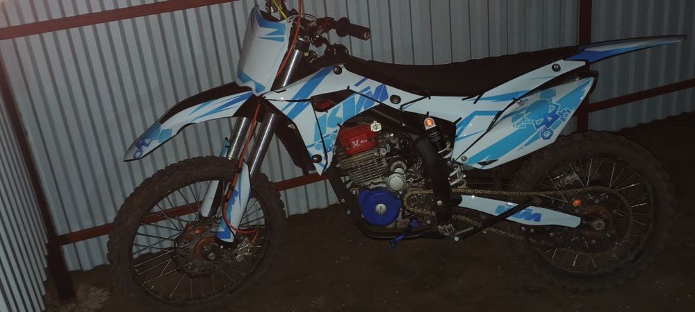 Продам мотоцикл 800к