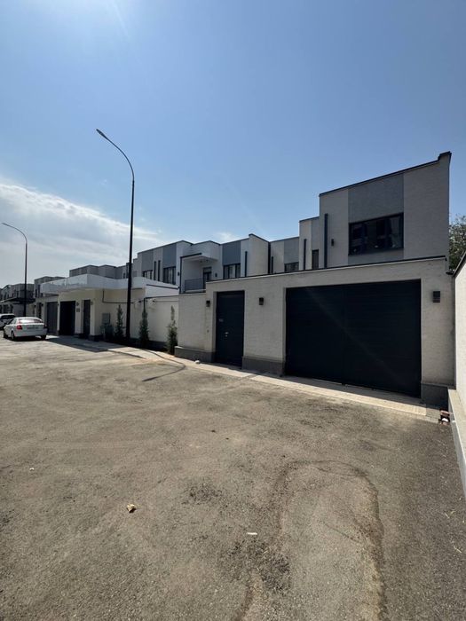 "ЖК Alfraganusда янги 5 хонали коттеж сотилади!"