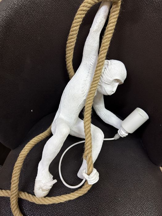 продам люстры обезьянки