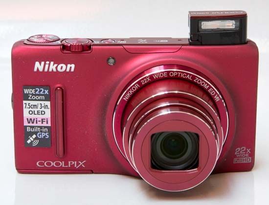 Nikon coolpix s9500-camera compacta cu zoom 22x,WI-FI,GPS-stare ca nou