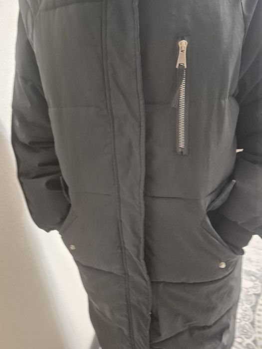 Продам зимний пуховик