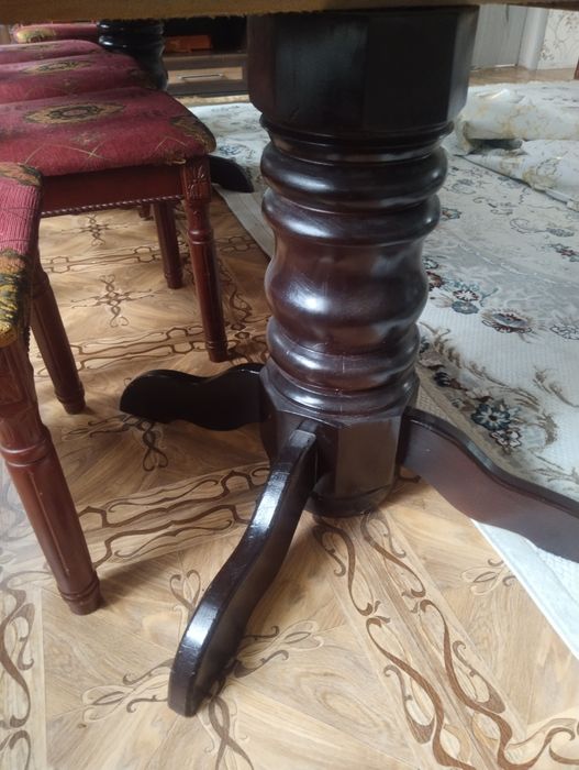 Стол гостевой для гости