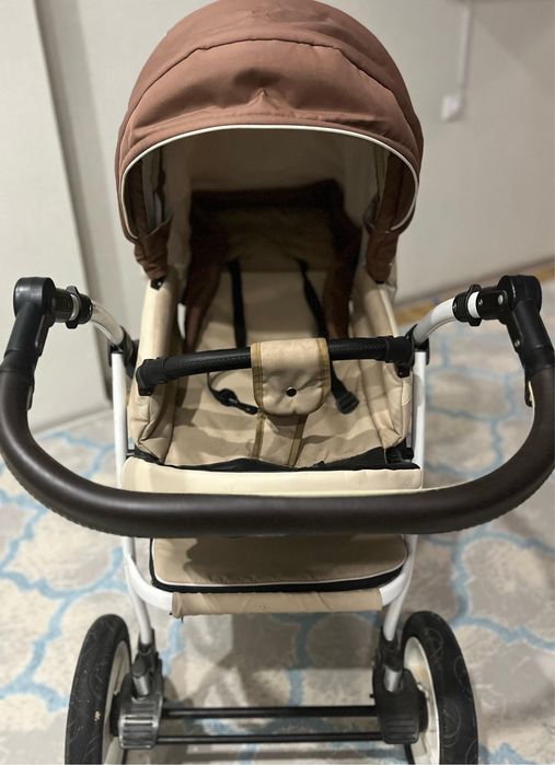 Детская коляска в хорошем состоянии