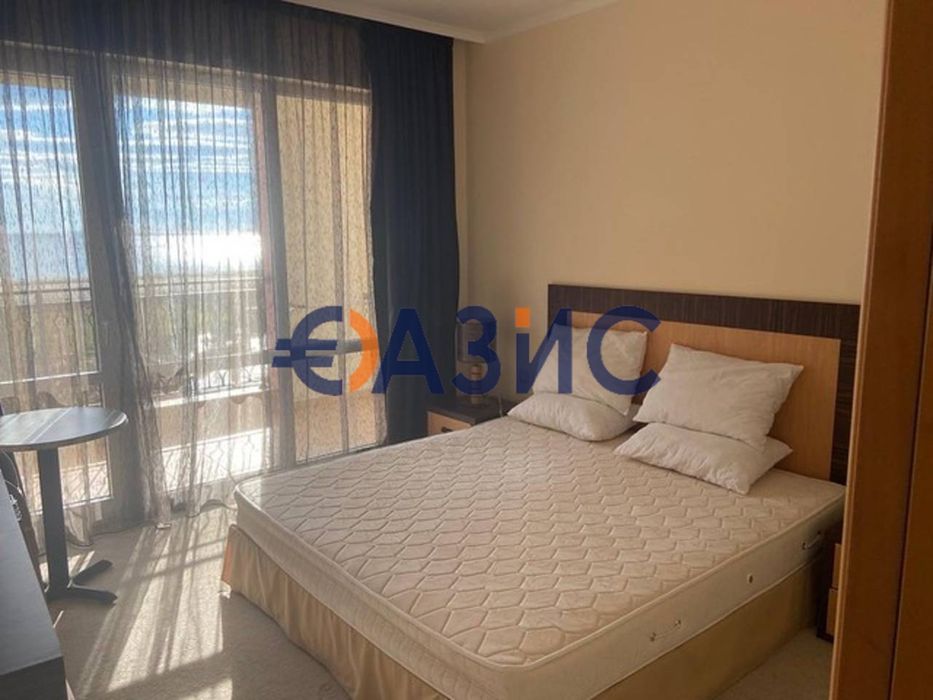 Продава се Двустаен апартамент в к.к. Слънчев бряг - 81 кв.м за 1642 €/кв.м - Снимка #3