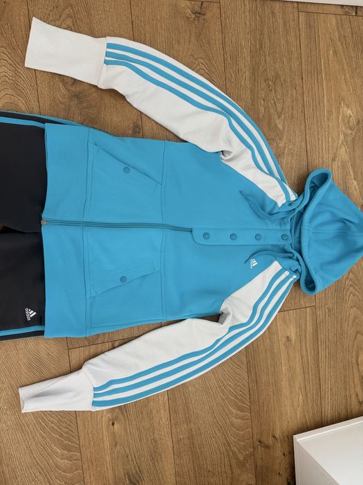 Екип на Адедас Adidas