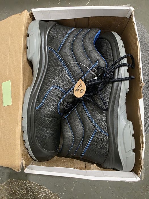 Bocanci mărimea 43 Dalas S3
Size43 5A48 Bocanc Dalas S3.35670