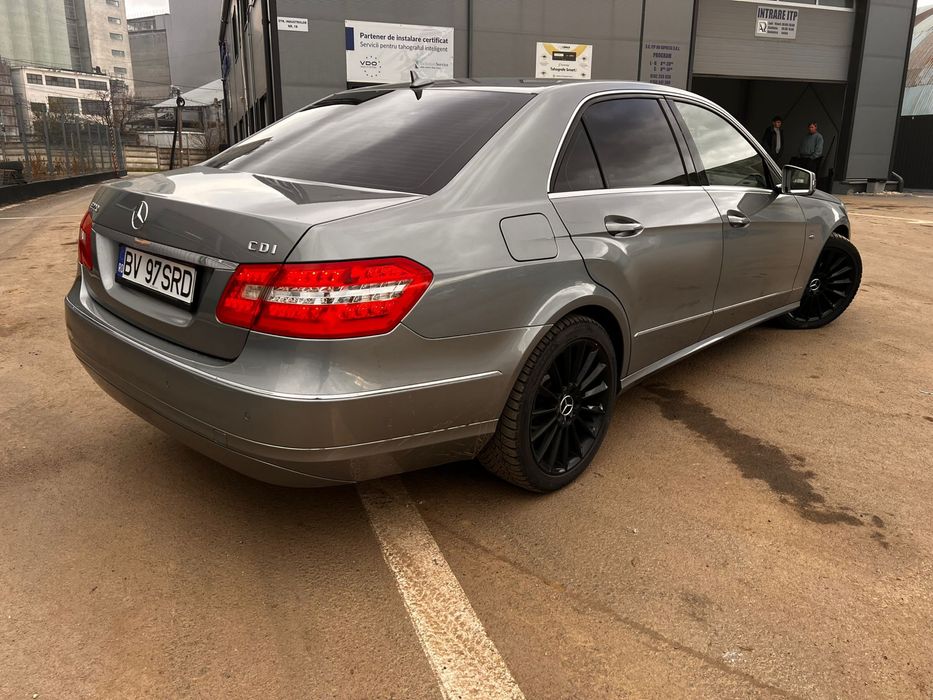 Mercedes benz E220CDI