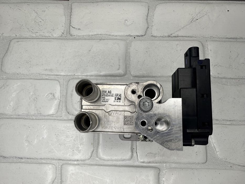 Топлообменник AUDI VW 1EA816111B 1EA816590B