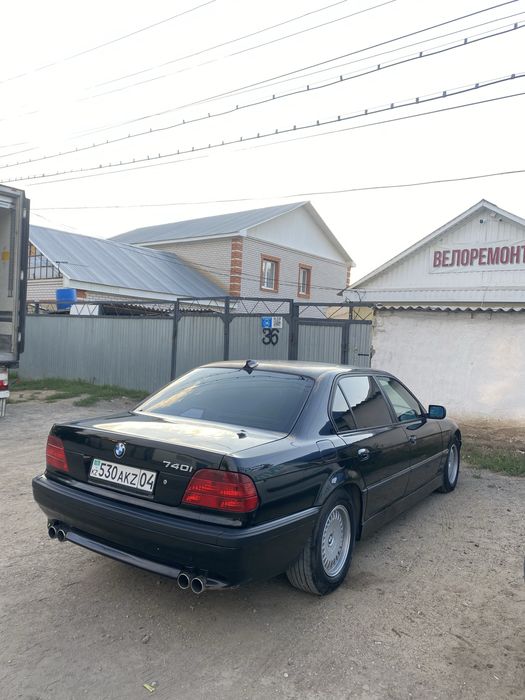 Продам бмв е38 740