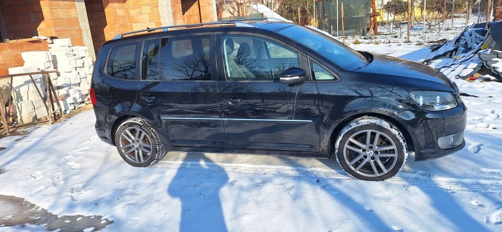 Volkswagen Touran 2011 2.0TDI 140 cp