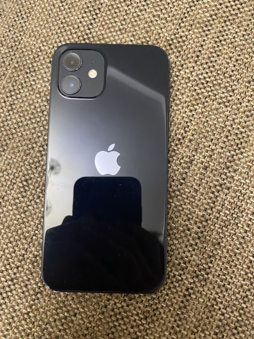 Продается Айфон 12