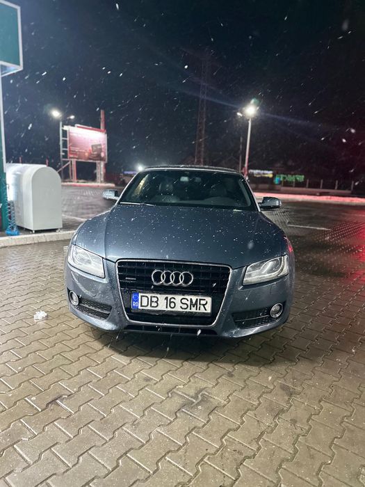 Vând Audi A5 cabriolet în perfectă stare