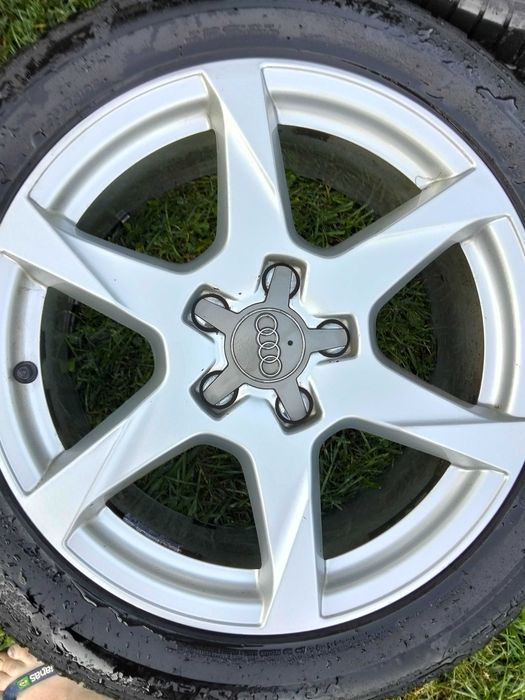 Vând jante audi A4 R17 + anvelope Hankook vara an 2023