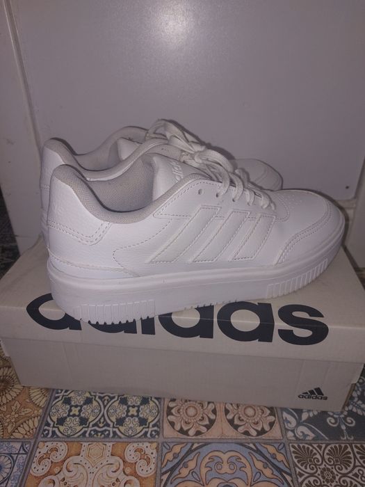 Маратонки Adidas  р.38 2/3