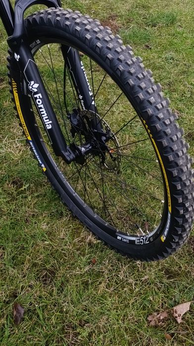 YT capra core 2 custom 29 L размер НОВО