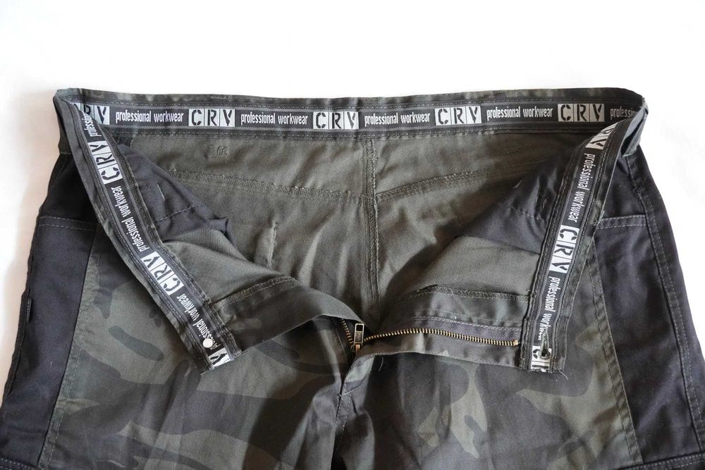 Къс работен панталон XL Cerva Crambe камуфлажен нов