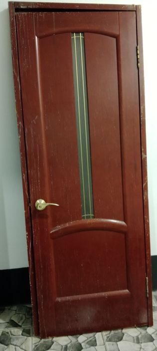 Отдам дверь бесплатно