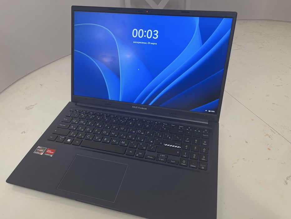 Asus vivobook 15