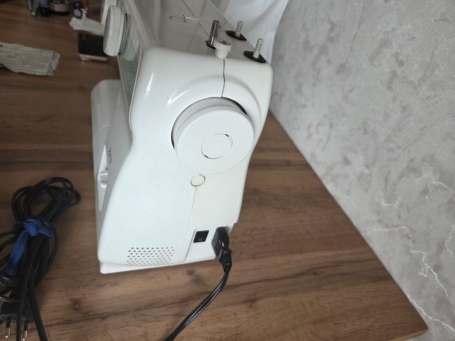 Продаётся швейная машина Janome