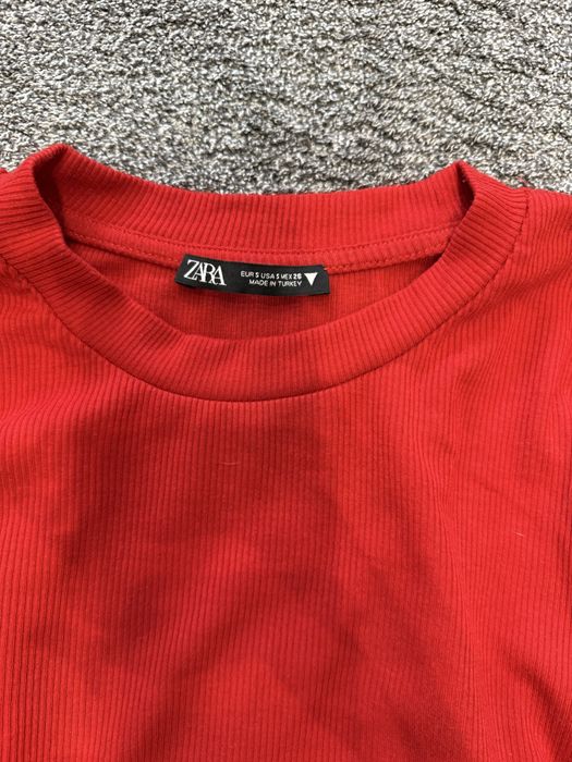 Дамски пуловери и блузи