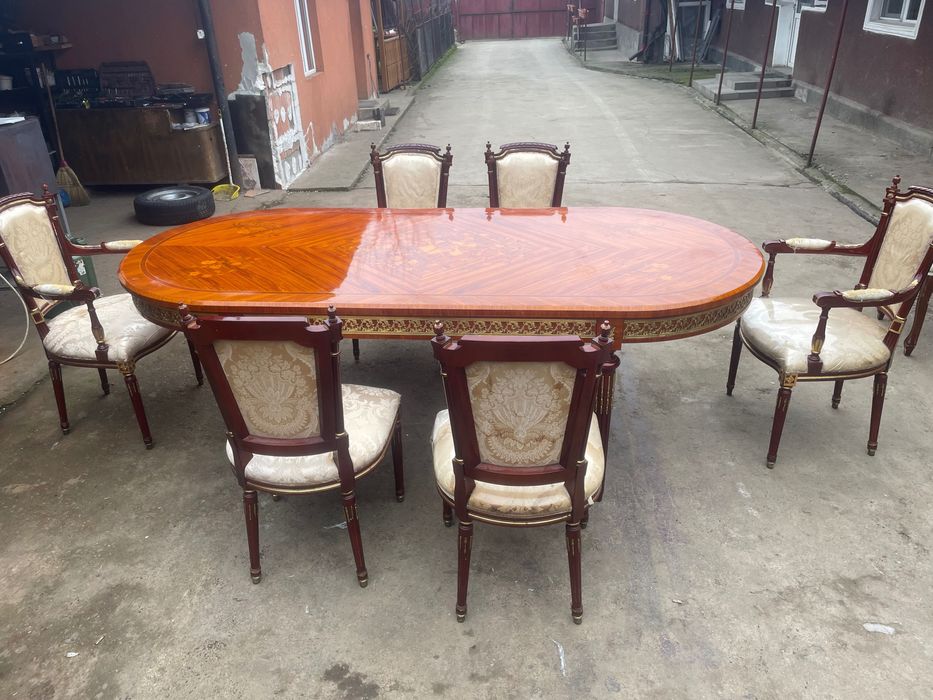 Set masă ovală  si 6 scaune stil Louis XVI