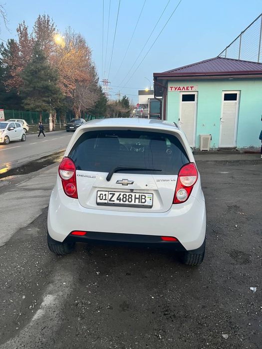 Спарк сотилади срочно