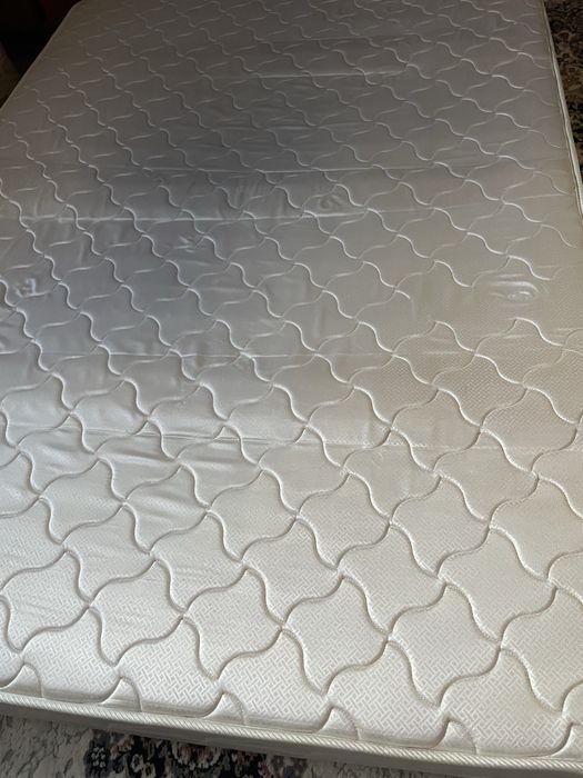 Отдам матрас 140*200