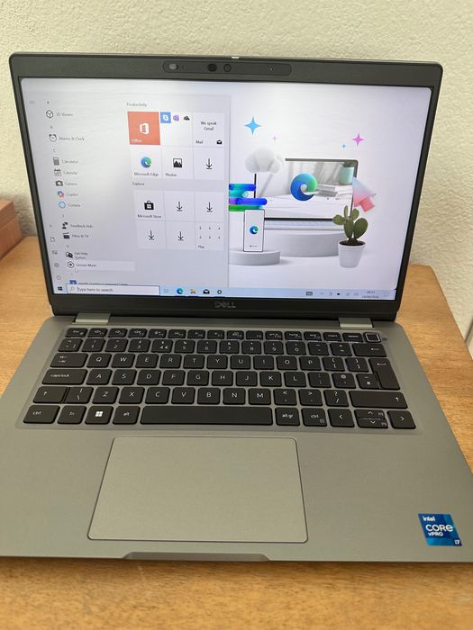 Dell Latitude 5320 - full touch screen, 32GB RAM, i7 pro